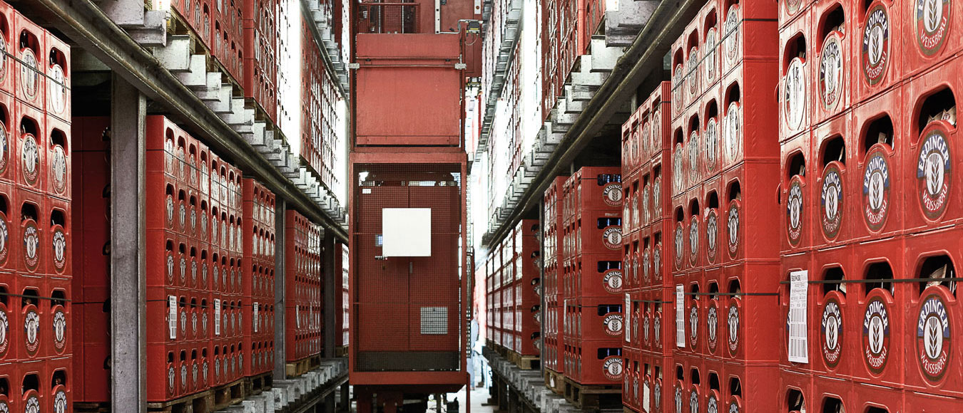 High-bay warehouse High-bay warehouse